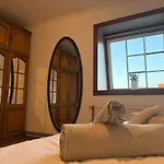 Maison Spacieuse Avec Jardin A فيلة Soignies