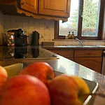 Villa Maison Spacieuse Avec Jardin A *