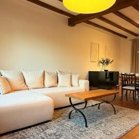 Villa Maison Spacieuse Avec Jardin A