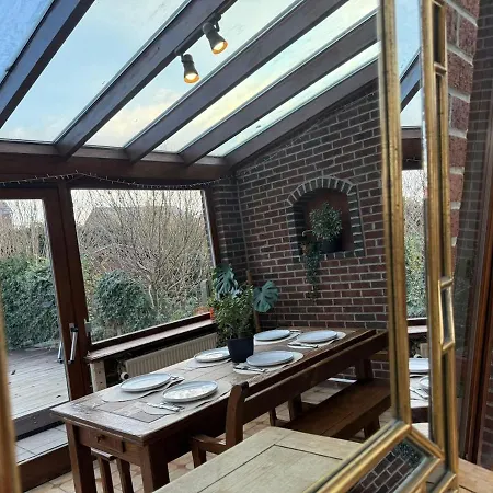 Villa Maison Spacieuse Avec Jardin A