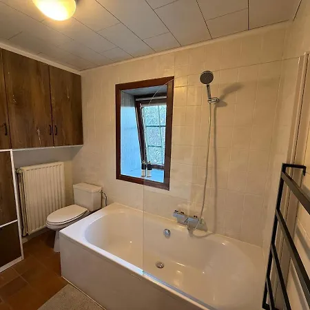 Maison Spacieuse Avec Jardin A Villa Soignies