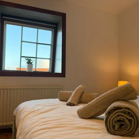 Maison Spacieuse Avec Jardin A Villa *